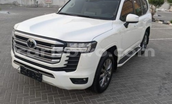 Buy Used Toyota Land Cruiser White Car in Cotonou in Benign Buy Used Toyota Land Cruiser White Car in Cotonou in Benign