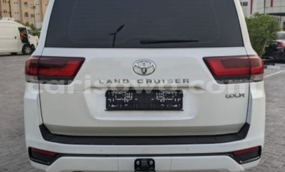 Buy Used Toyota Land Cruiser White Car in Cotonou in Benign Buy Used Toyota Land Cruiser White Car in Cotonou in Benign