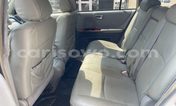 Buy Used Toyota Highlander White Car in Cotonou in Benign Buy Used Toyota Highlander White Car in Cotonou in Benign