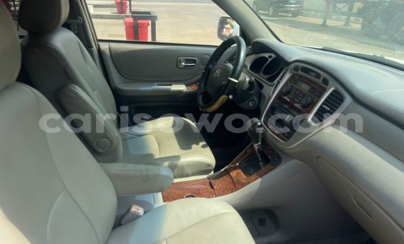 Buy Used Toyota Highlander White Car in Cotonou in Benign Buy Used Toyota Highlander White Car in Cotonou in Benign