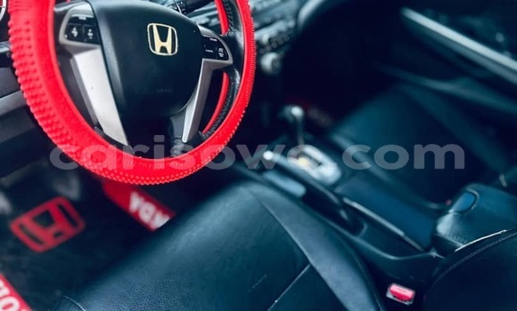 Acheter Occasion Voiture Honda Accord Blanc à Cotonou, Benin