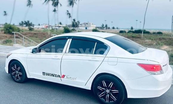 Buy Used Honda Accord White Car in Cotonou in Benign Buy Used Honda Accord White Car in Cotonou in Benign