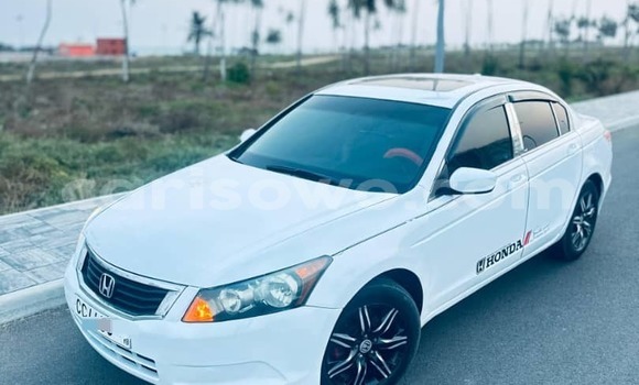Buy Used Honda Accord White Car in Cotonou in Benign Buy Used Honda Accord White Car in Cotonou in Benign