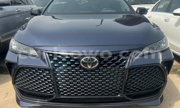 Acheter Occasion Voiture Toyota Avalon Bleu à Cotonou, Benin