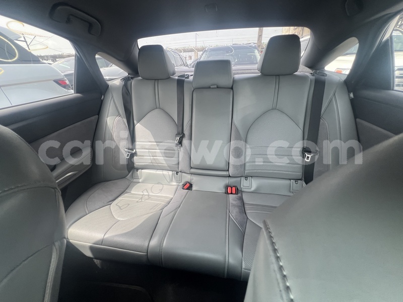 Big with watermark toyota avalon benin cotonou 24517