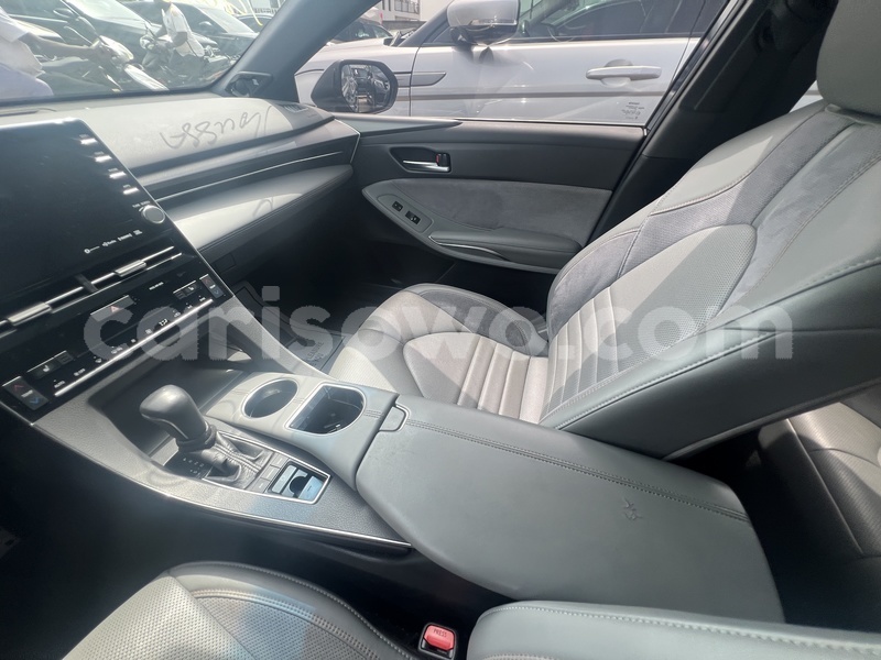 Big with watermark toyota avalon benin cotonou 24517