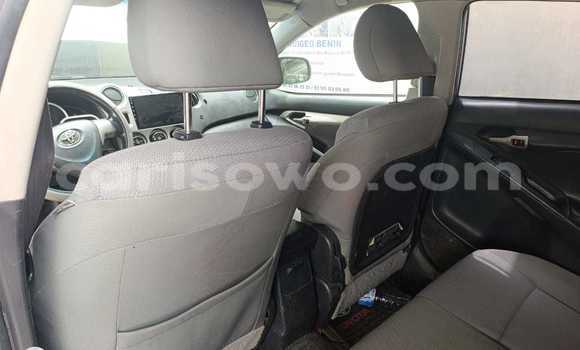 Acheter Occasion Voiture Toyota Matrix Blanc à Abomey, Benin Acheter Occasion Voiture Toyota Matrix Blanc à Abomey, Benin