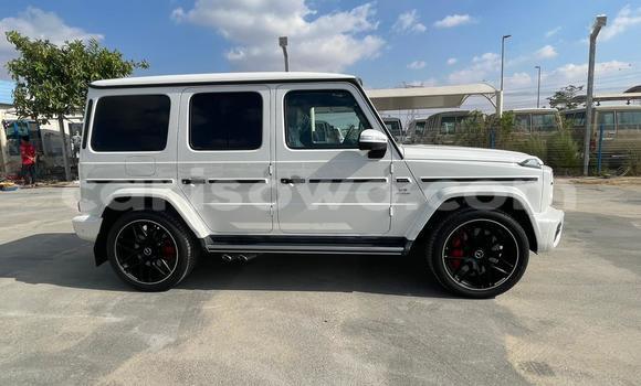 Sayi Na hannu Mercedes-Benz G-klasse AMG White Mota in Cotonou a Benin Sayi Na hannu Mercedes-Benz G-klasse AMG White Mota in Cotonou a Benin