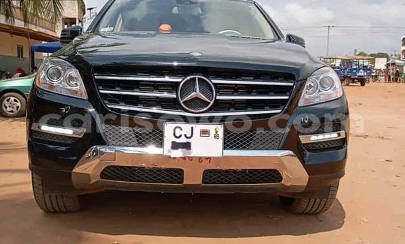 Sayi Na hannu Jeep Wrangler Black Mota in Cotonou a Benin Sayi Na hannu Jeep Wrangler Black Mota in Cotonou a Benin