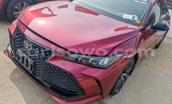 Sayi Na hannu Toyota Avalon Red Mota in Cotonou a Benin Sayi Na hannu Toyota Avalon Red Mota in Cotonou a Benin