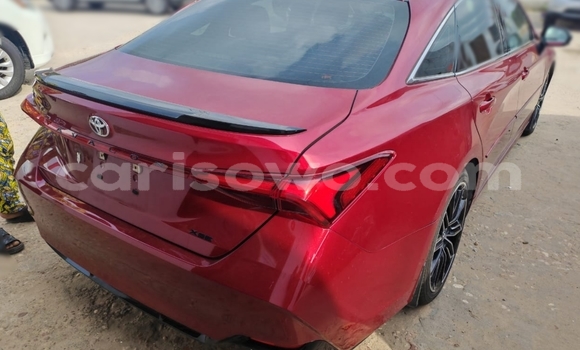 Sayi Na hannu Toyota Avalon Red Mota in Cotonou a Benin Sayi Na hannu Toyota Avalon Red Mota in Cotonou a Benin