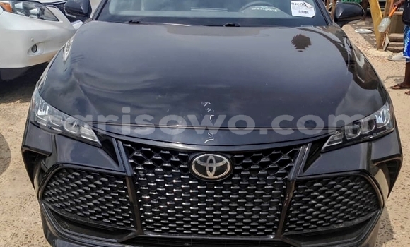 Sayi Na hannu Toyota Avalon Black Mota in Cotonou a Benin Sayi Na hannu Toyota Avalon Black Mota in Cotonou a Benin