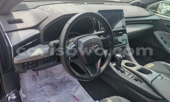 Sayi Na hannu Toyota Avalon Black Mota in Cotonou a Benin Sayi Na hannu Toyota Avalon Black Mota in Cotonou a Benin
