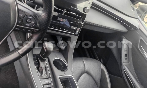 Sayi Na hannu Toyota Avalon White Mota in Cotonou a Benin Sayi Na hannu Toyota Avalon White Mota in Cotonou a Benin