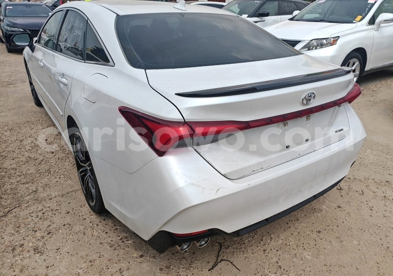 Big with watermark toyota avalon benin cotonou 24530