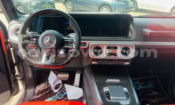 Sayi Na hannu Mercedes-Benz G-klasse AMG Azurfa Mota in Cotonou a Benin Sayi Na hannu Mercedes-Benz G-klasse AMG Azurfa Mota in Cotonou a Benin
