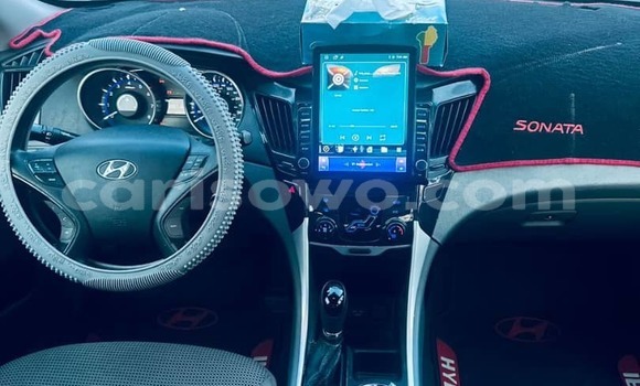 Sayi Na hannu Hyundai Sonata Azurfa Mota in Cotonou a Benin Sayi Na hannu Hyundai Sonata Azurfa Mota in Cotonou a Benin