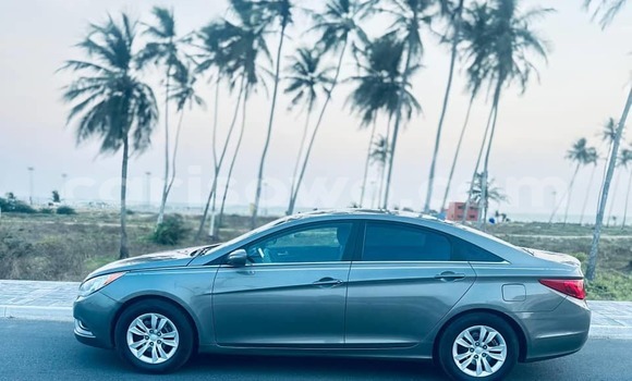 Sayi Na hannu Hyundai Sonata Azurfa Mota in Cotonou a Benin Sayi Na hannu Hyundai Sonata Azurfa Mota in Cotonou a Benin