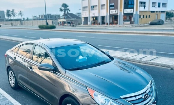Sayi Na hannu Hyundai Sonata Azurfa Mota in Cotonou a Benin Sayi Na hannu Hyundai Sonata Azurfa Mota in Cotonou a Benin