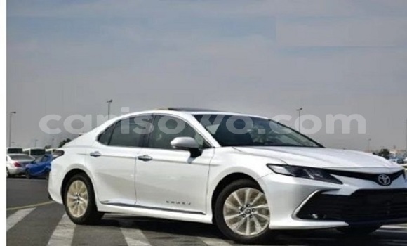 Ra Àlòkù Toyota Camry funfun Ọkọ̀ in Porto-novo ni West africa Ra Àlòkù Toyota Camry funfun Ọkọ̀ in Porto-novo ni West africa