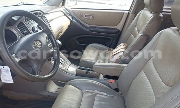Buy Used Toyota Highlander Silver Car in Cotonou in Benign Buy Used Toyota Highlander Silver Car in Cotonou in Benign