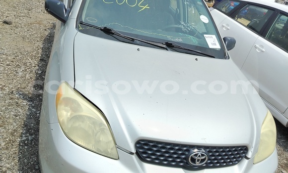 Ra Imported Toyota Matrix Silver Ọkọ̀ in Cotonou ni Benin Ra Imported Toyota Matrix Silver Ọkọ̀ in Cotonou ni Benin