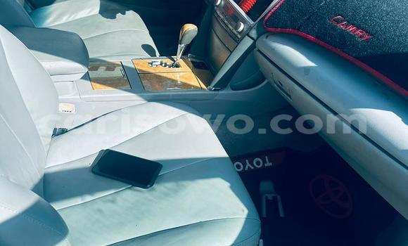 Sayi Na hannu Toyota Camry White Mota in Cotonou a Benin Sayi Na hannu Toyota Camry White Mota in Cotonou a Benin