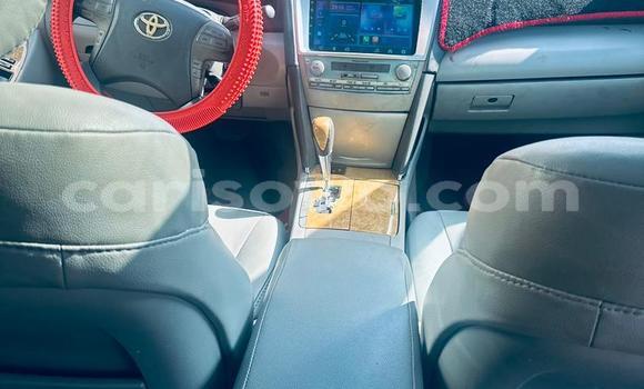 Sayi Na hannu Toyota Camry White Mota in Cotonou a Benin Sayi Na hannu Toyota Camry White Mota in Cotonou a Benin