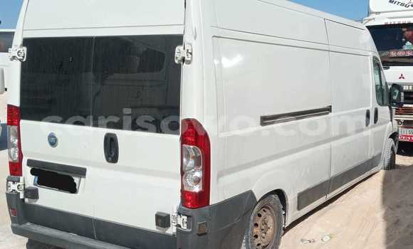 Acheter Import Voiture Fiat Multipla Blanc à Porto Novo, Benin Acheter Import Voiture Fiat Multipla Blanc à Porto Novo, Benin