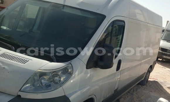 Acheter Import Voiture Fiat Multipla Blanc à Porto Novo, Benin Acheter Import Voiture Fiat Multipla Blanc à Porto Novo, Benin