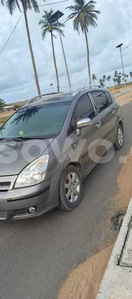 Big with watermark toyota corolla verso benin cotonou 24578