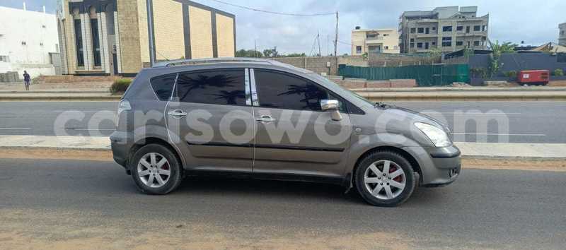 Big with watermark toyota corolla verso benin cotonou 24578