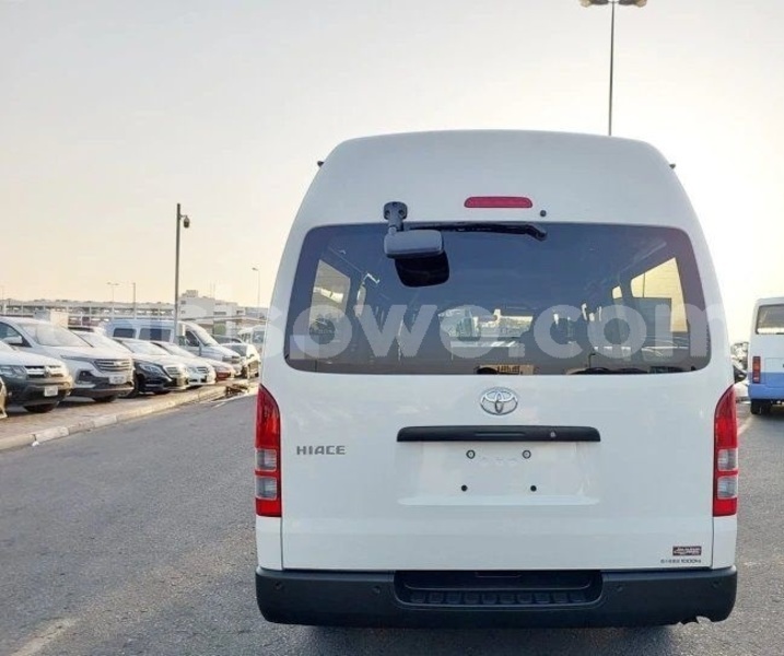 Big with watermark toyota hiace benin cotonou 24583