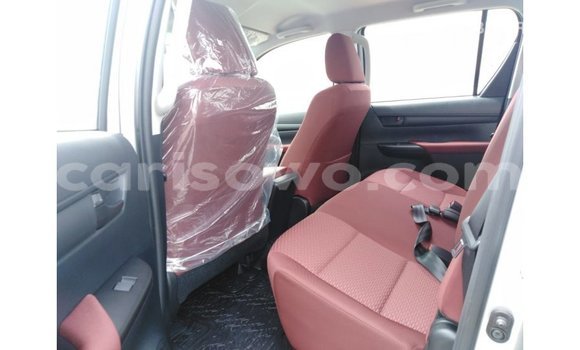 Ra Imported Toyota Hilux Miiran Ọkọ̀ in Import - Dubai ni Benin Ra Imported Toyota Hilux Miiran Ọkọ̀ in Import - Dubai ni Benin