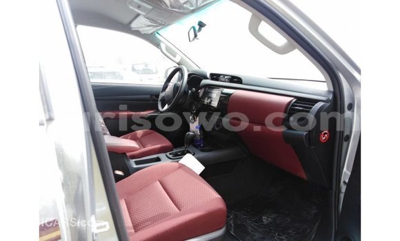 Ra Imported Toyota Hilux Miiran Ọkọ̀ in Import - Dubai ni Benin Ra Imported Toyota Hilux Miiran Ọkọ̀ in Import - Dubai ni Benin