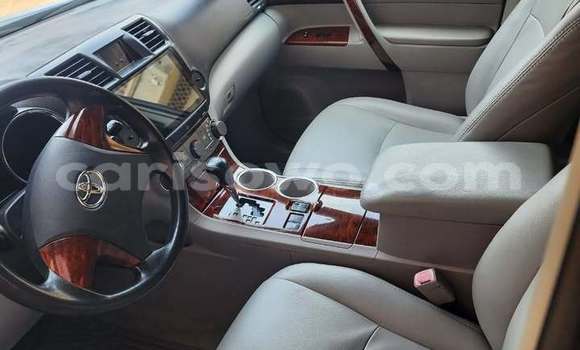 Acheter Occasion Voiture Toyota Highlander Autre à Cotonou, Benin Acheter Occasion Voiture Toyota Highlander Autre à Cotonou, Benin