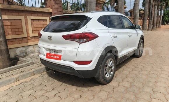 Acheter Occasion Voiture Hyundai Tucson Blanc à Abomey Calavi, Benin