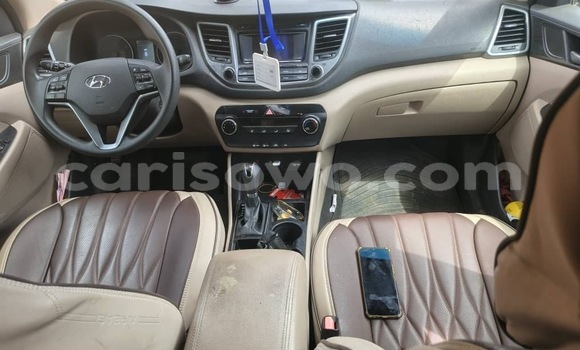 Sayi Na hannu Hyundai Tucson White Mota in Abomey Calavi a Benin Sayi Na hannu Hyundai Tucson White Mota in Abomey Calavi a Benin