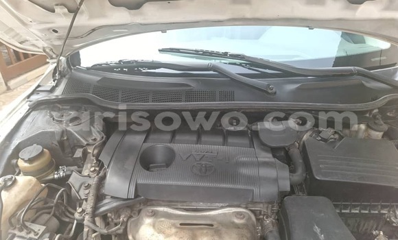 Sayi Na hannu Toyota Camry White Mota in Abomey Calavi a Benin Sayi Na hannu Toyota Camry White Mota in Abomey Calavi a Benin