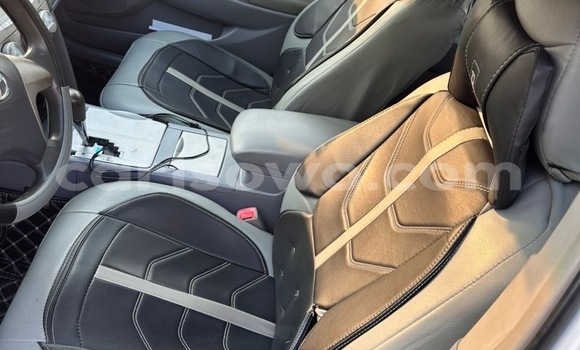 Sayi Na hannu Toyota Camry White Mota in Abomey Calavi a Benin Sayi Na hannu Toyota Camry White Mota in Abomey Calavi a Benin