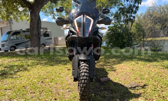 Acheter Occasion Moto KTM ADVENTURE Noir à Abomey Calavi, Benin Acheter Occasion Moto KTM ADVENTURE Noir à Abomey Calavi, Benin