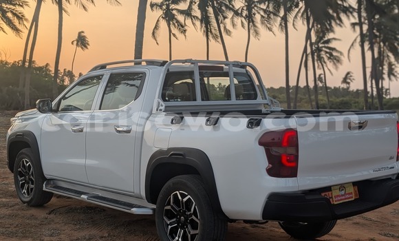 Sayi Na hannu Changan Hunter White Mota in Cotonou a Benin Sayi Na hannu Changan Hunter White Mota in Cotonou a Benin