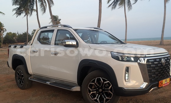 Sayi Na hannu Changan Hunter White Mota in Cotonou a Benin Sayi Na hannu Changan Hunter White Mota in Cotonou a Benin