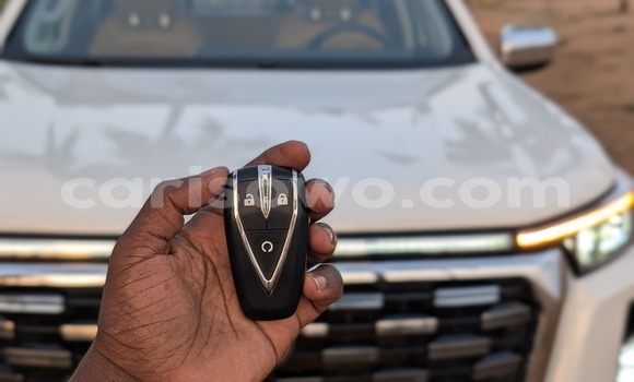 Sayi Na hannu Changan Hunter White Mota in Cotonou a Benin Sayi Na hannu Changan Hunter White Mota in Cotonou a Benin