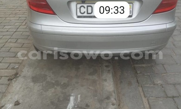 Sayi Na hannu Mercedes-Benz C180 coupe Azurfa Mota in Cotonou a Benin Sayi Na hannu Mercedes-Benz C180 coupe Azurfa Mota in Cotonou a Benin