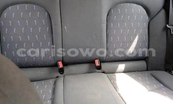 Sayi Na hannu Mercedes-Benz C180 coupe Azurfa Mota in Cotonou a Benin Sayi Na hannu Mercedes-Benz C180 coupe Azurfa Mota in Cotonou a Benin