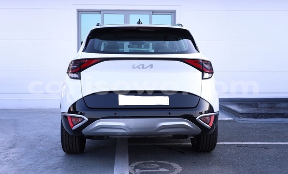 Sayi Na hannu Kia Sportage White Mota in Cotonou a Benin Sayi Na hannu Kia Sportage White Mota in Cotonou a Benin