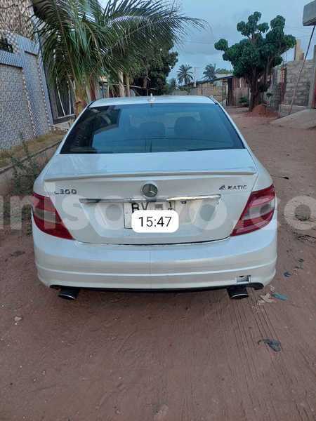 Big with watermark mercedes benz 300cd benin cotonou 24621