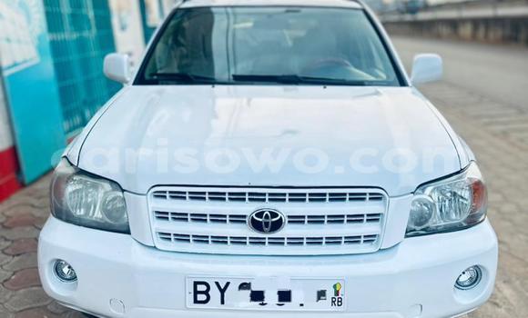 Buy Used Toyota Highlander White Car in Cotonou in Benign Buy Used Toyota Highlander White Car in Cotonou in Benign