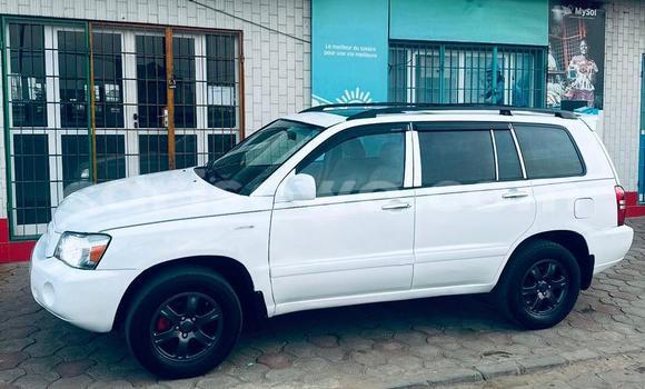 Buy Used Toyota Highlander White Car in Cotonou in Benign Buy Used Toyota Highlander White Car in Cotonou in Benign